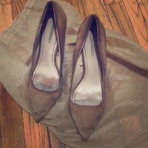 Zara basic suede nude pumps. Size 41